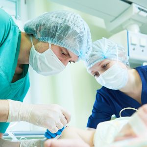 Patología quirúrgica neonatal y cuidados pre y posquirúrgicos